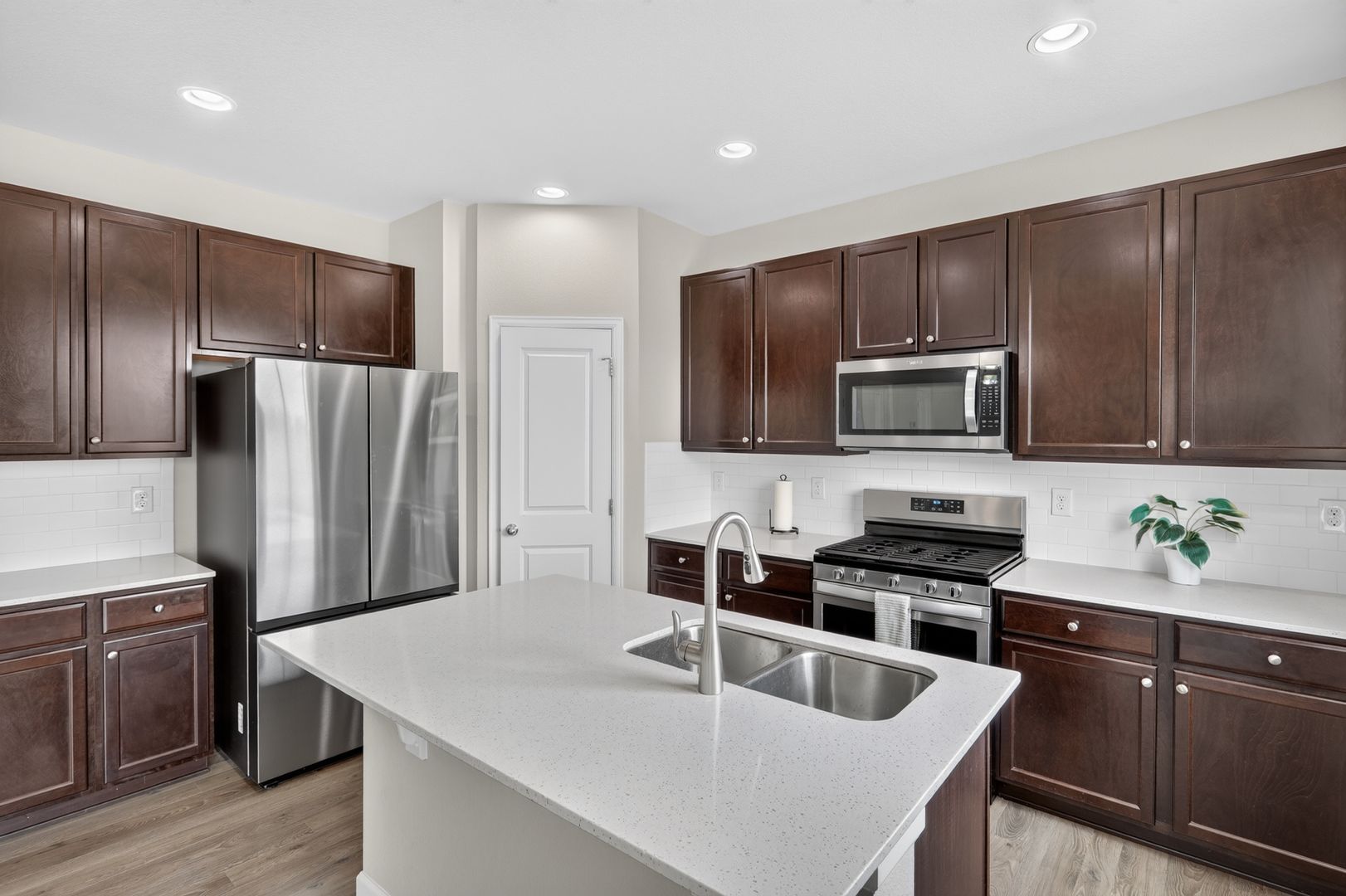 360 Marlowe Court — photo 5