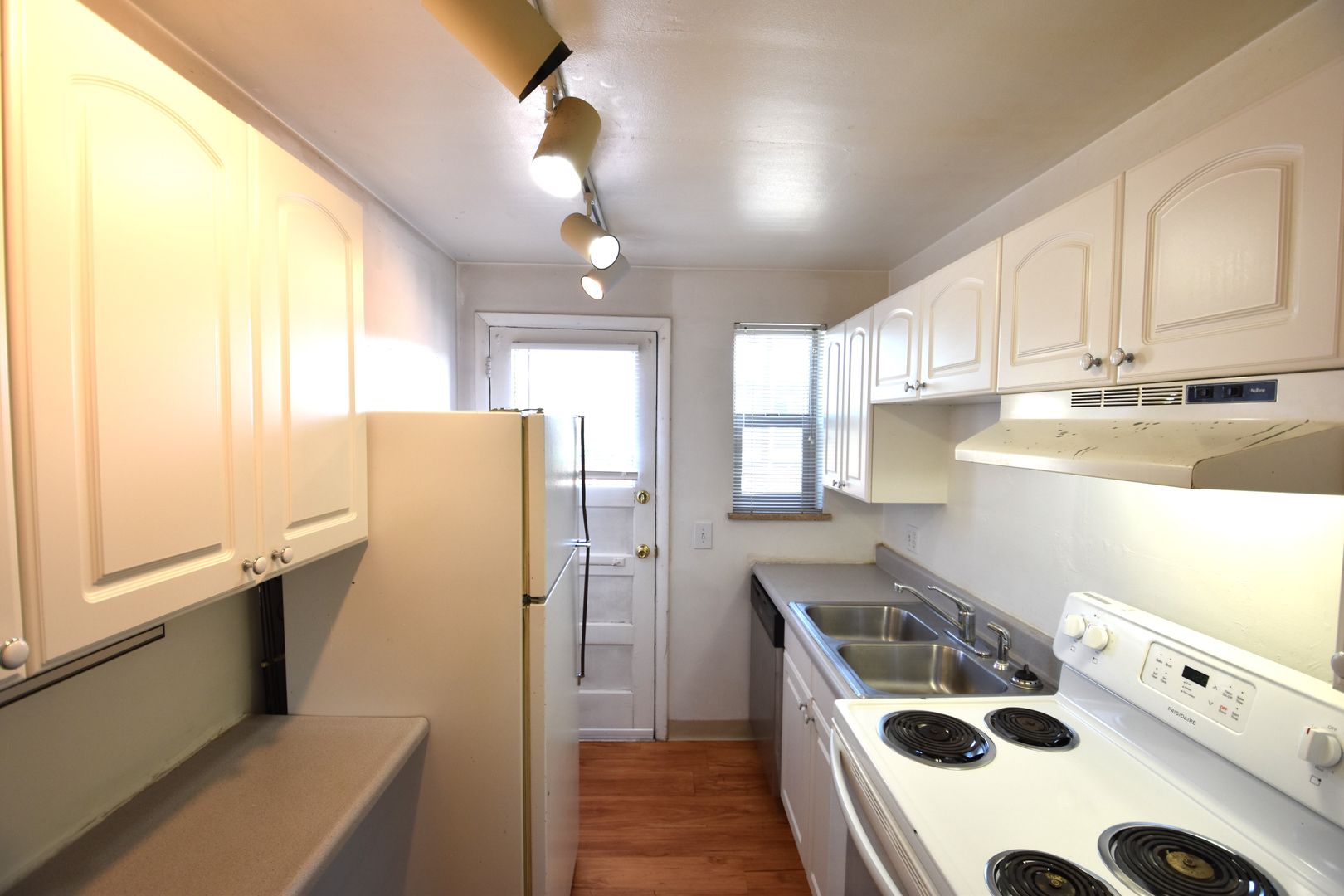 Boulder Apartment: 911-933 Portland Place