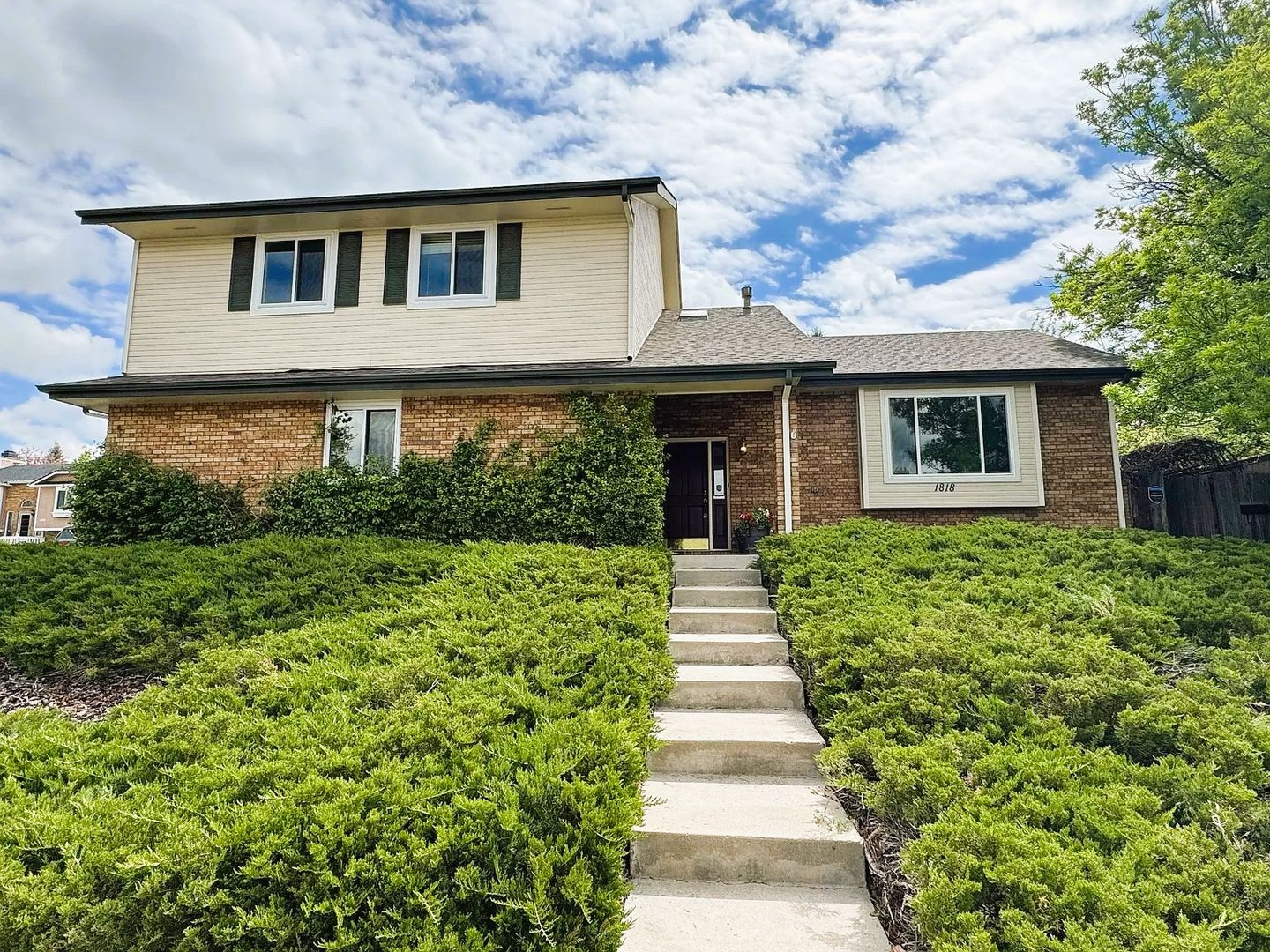 Longmont House: 1818 Lashley Street