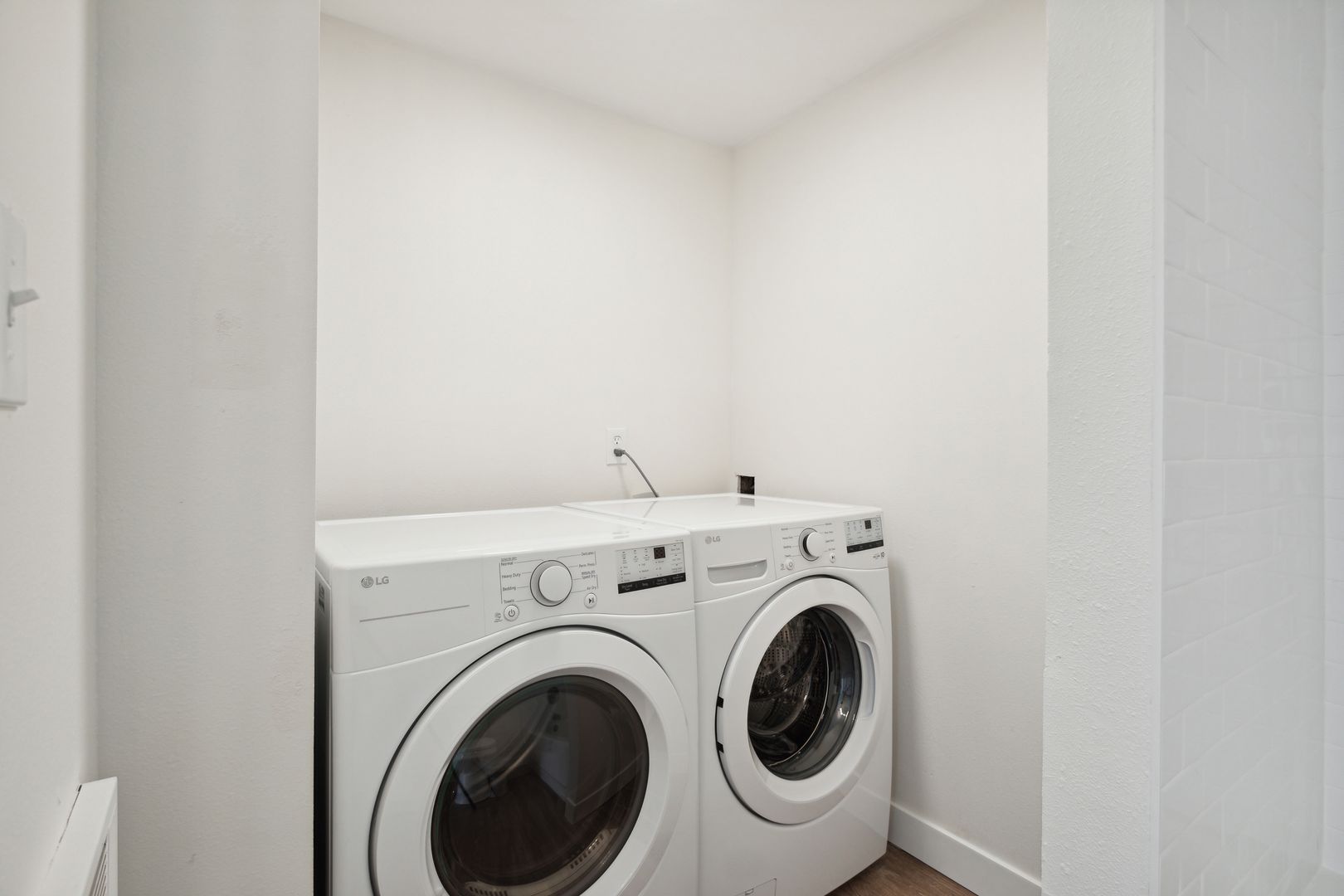 1421 Spruce Ave - 1421 — photo 13