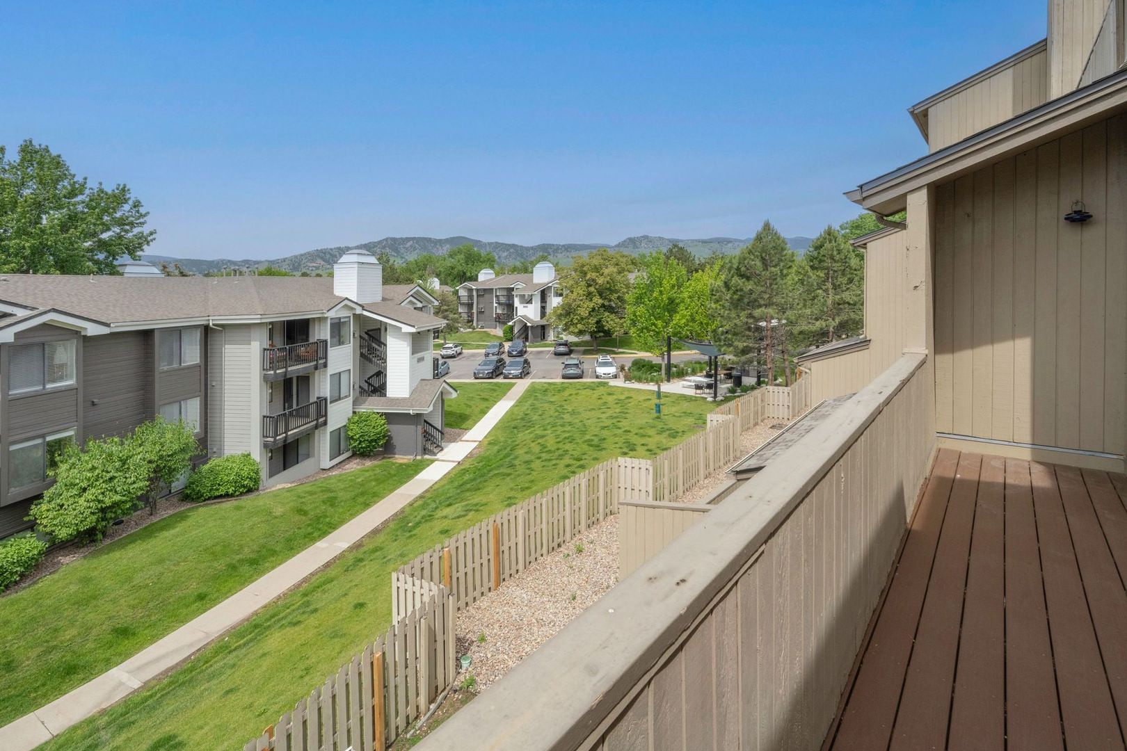 2938 Kalmia Avenue — photo 32