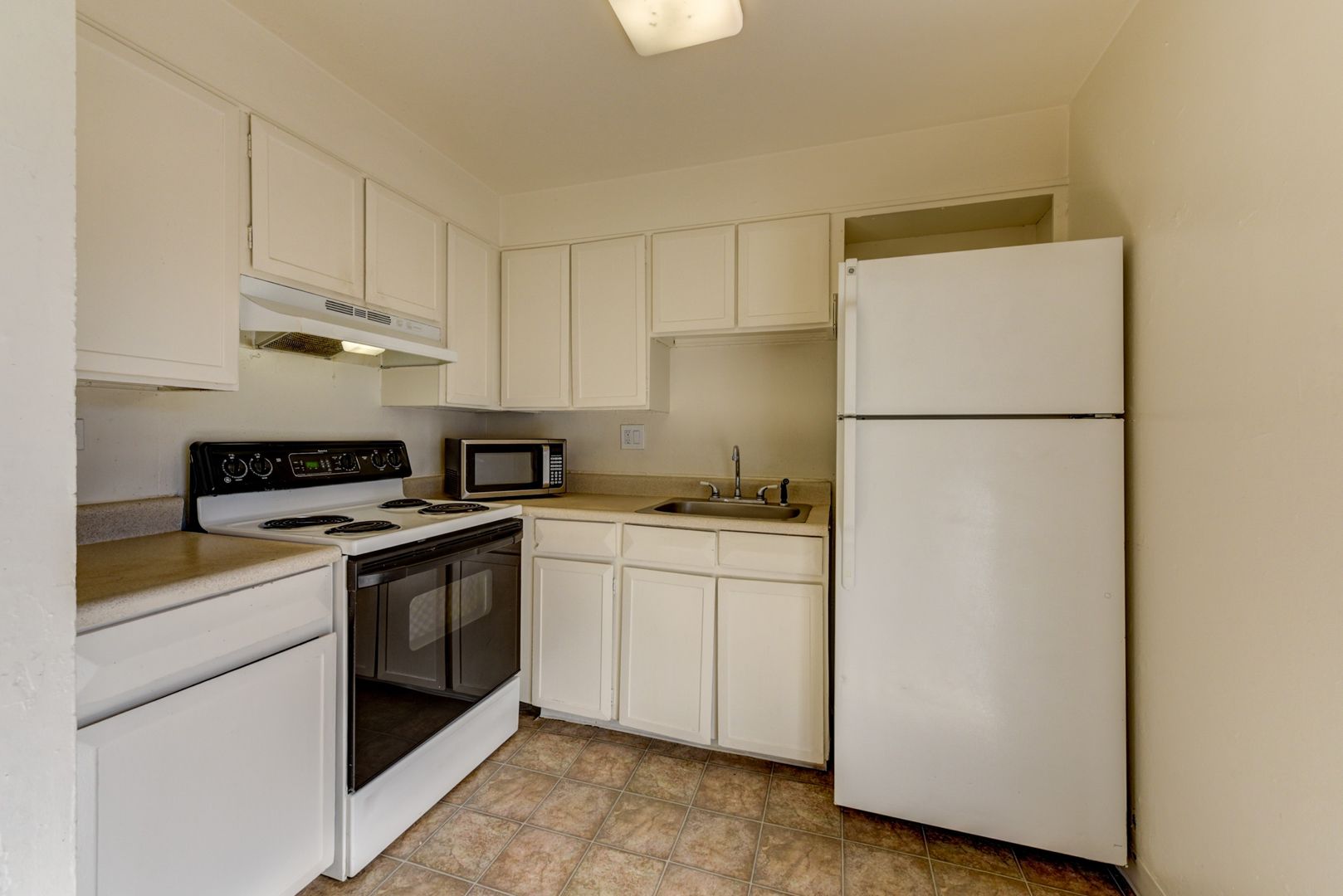 7100 Stuart Street - 3 — photo 8