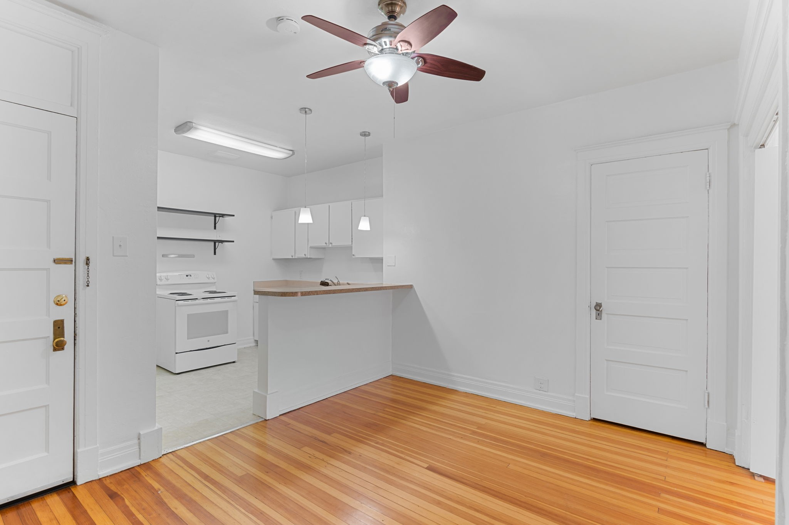 3619 W. 32nd Ave - 4 — photo 4