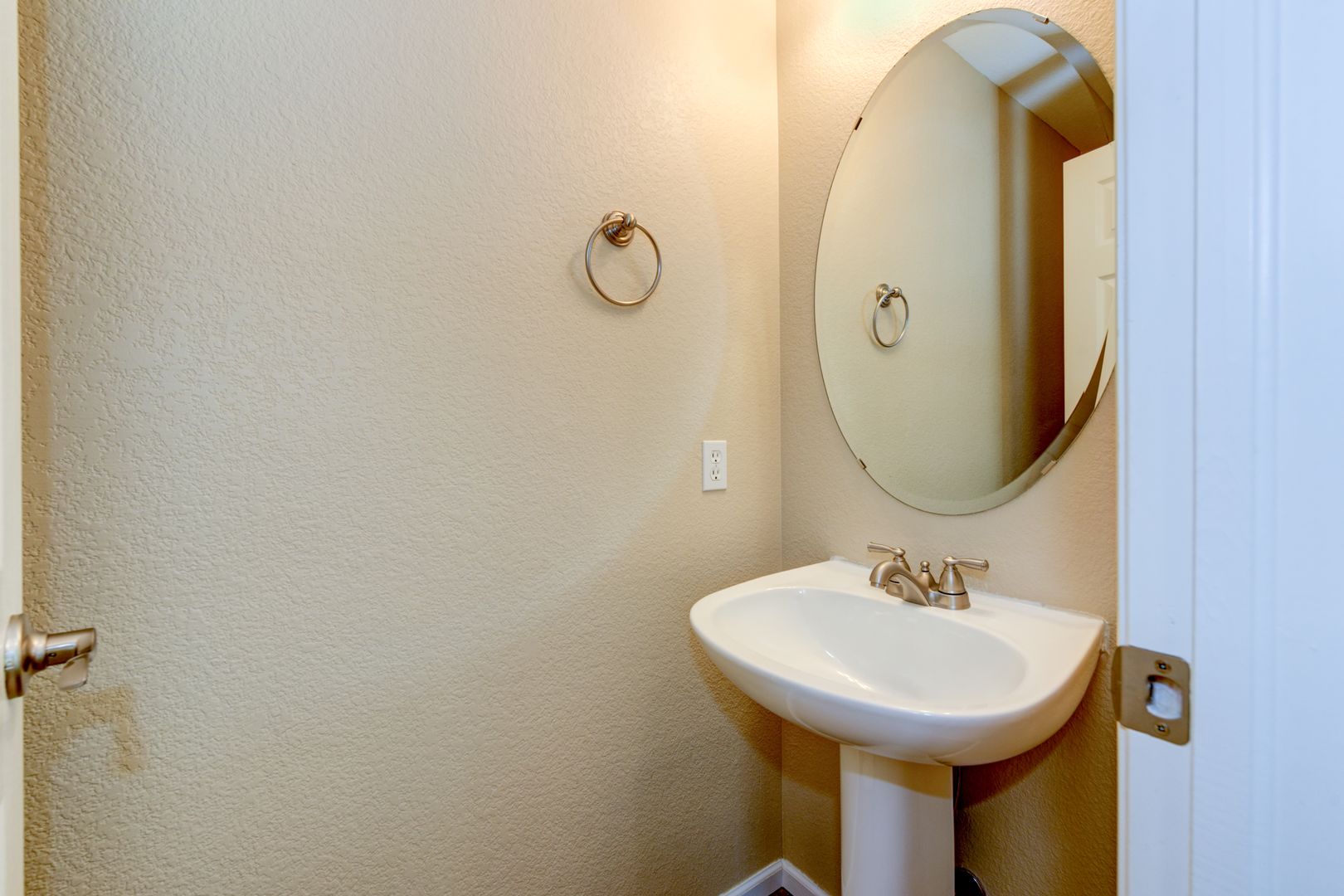 3898 Beasley Drive — photo 20