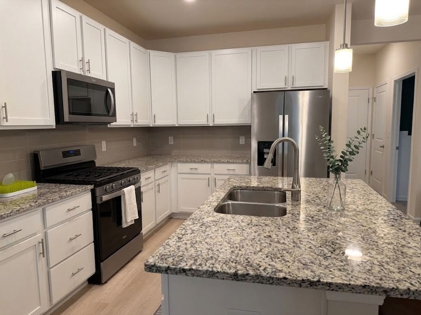 112 Ambrose Street — photo 3