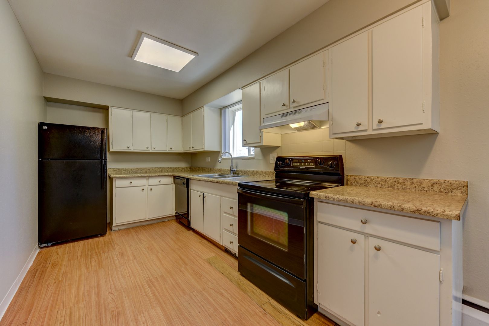 Aurora Apartment: 1747 Peoria Street