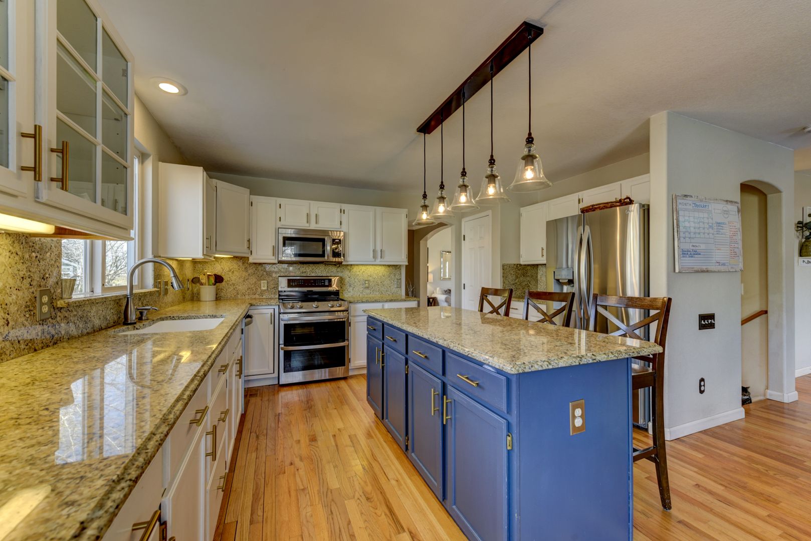 Lafayette House: 903 Jasmine Place