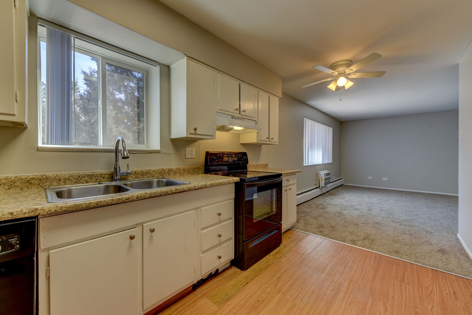 Aurora Apartment: 1747 Peoria Street