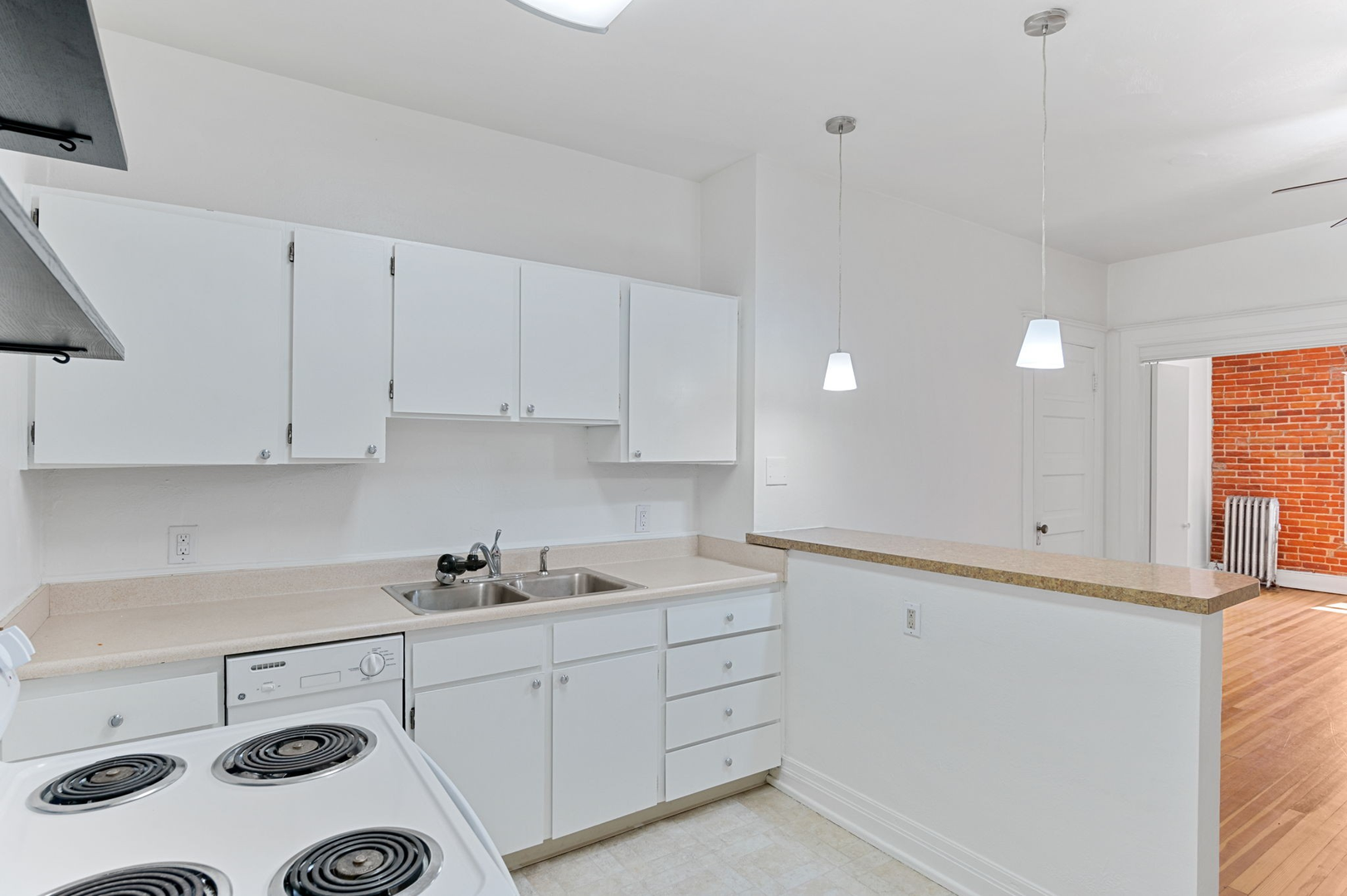 3619 W. 32nd Ave - 4 — photo 5