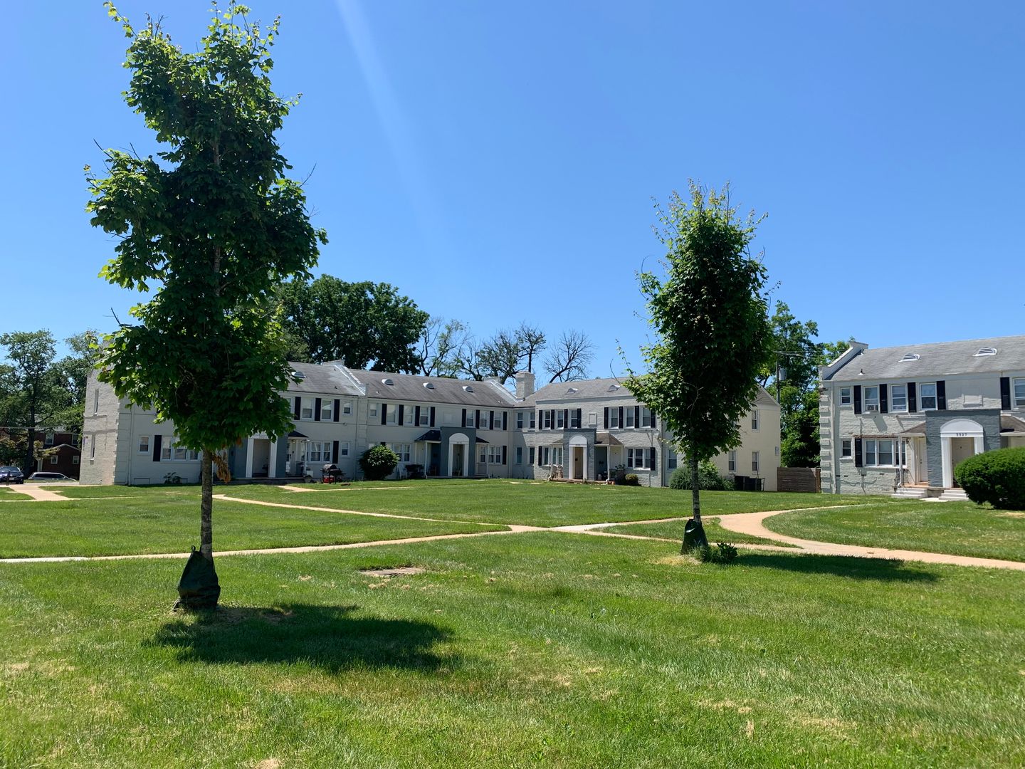 Baltimore Apartment: 3901-3939 Clarks Lane