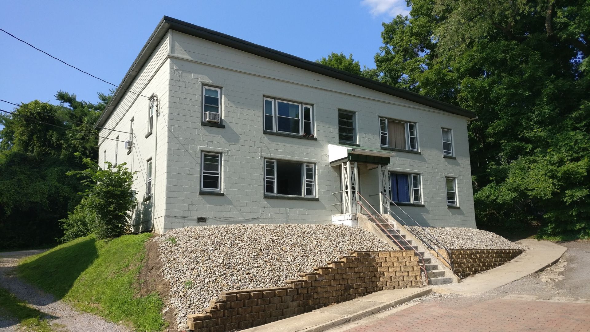 Meadville Apartment: 233 Boileau Place