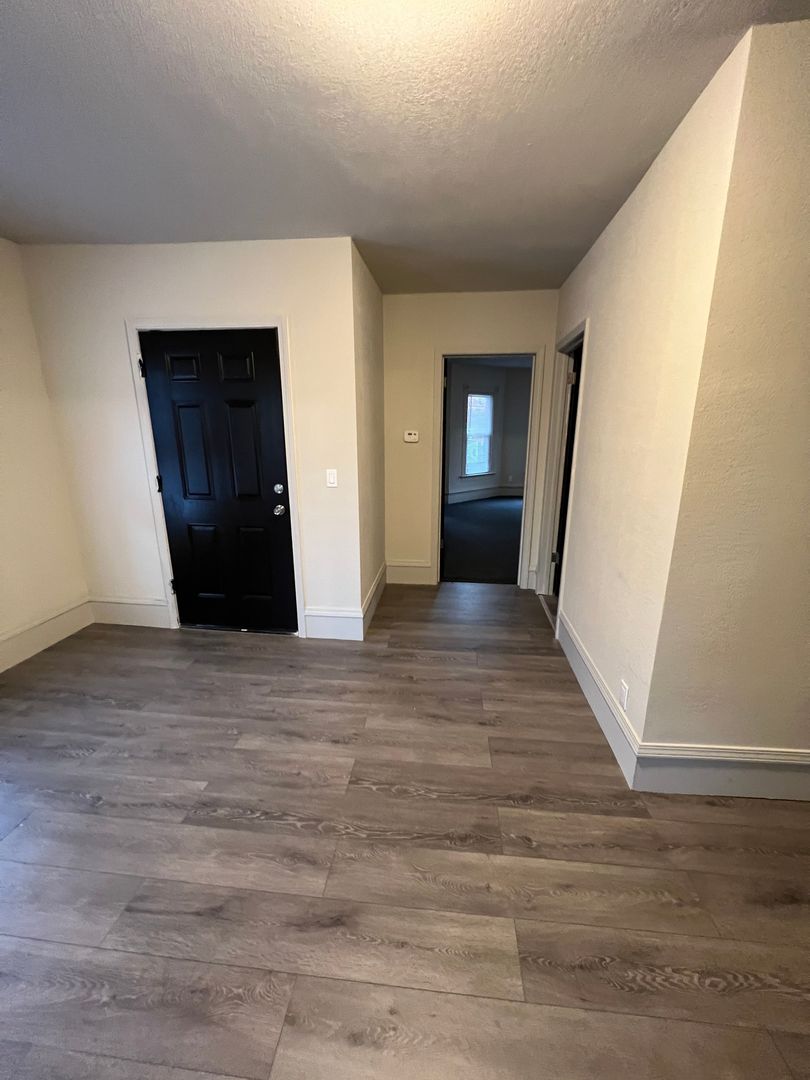 Meadville Apartment: 673-675 Park Ave