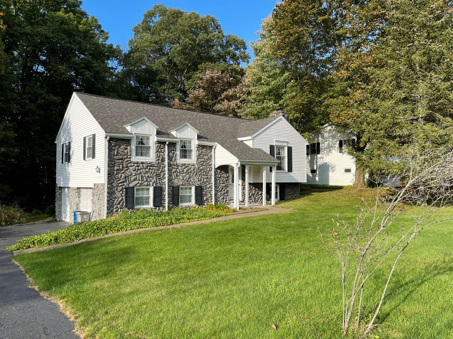 Meadville House: 1250 Carmont Dr