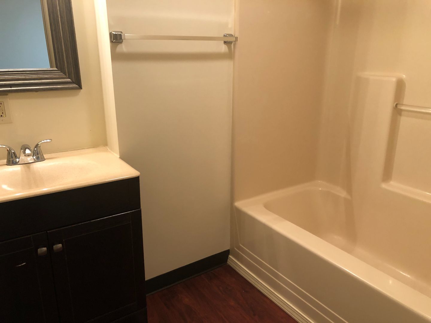 Meadville Apartment: 884 Grove St