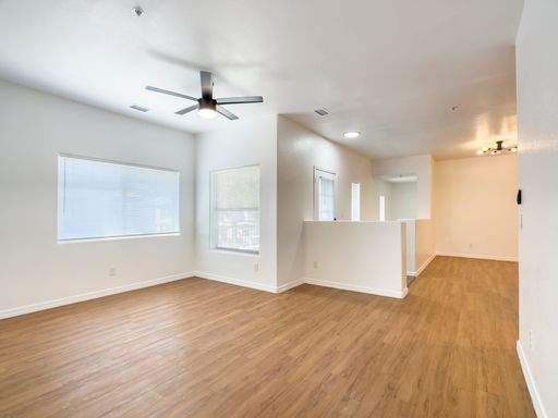 Fringe On 61st 2 Bed 2 Bath – photo 1