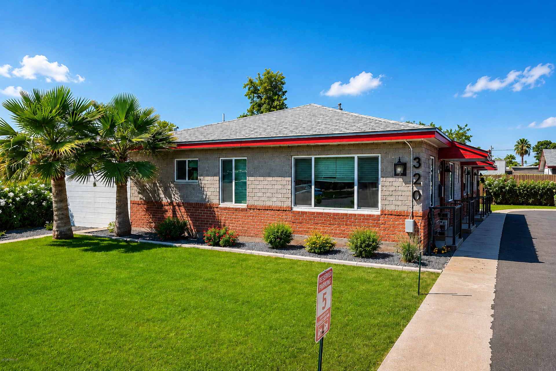 PHOENIX Apartment: 320 W HIGHLAND AVE