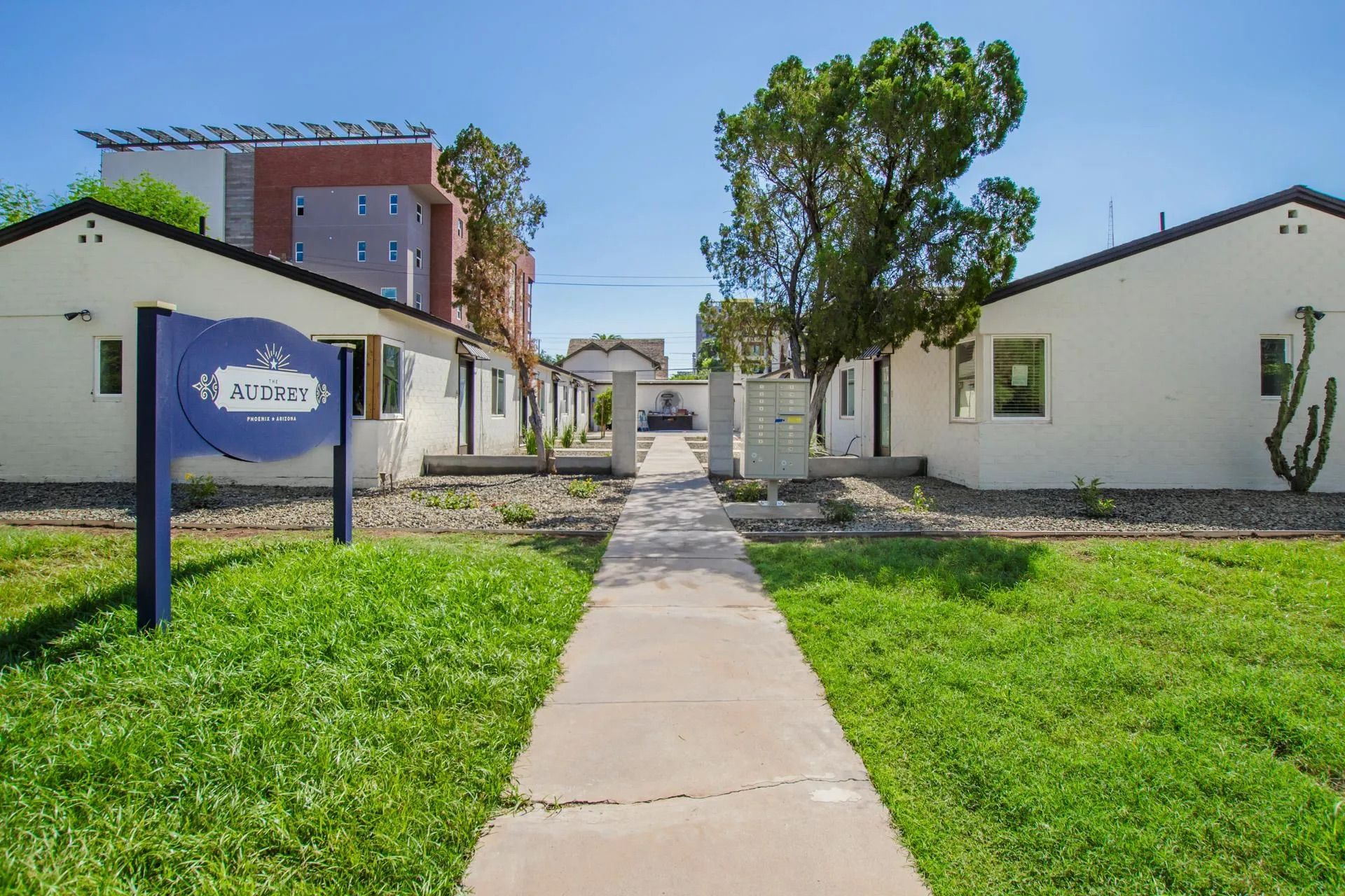 PHOENIX Apartment: 821 N 4TH AVE
