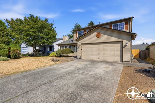 Beautiful 3-Bedroom Home with Master Bedroom on Main Floor & Fully Fenced Backyard! Available Now! – photo 1