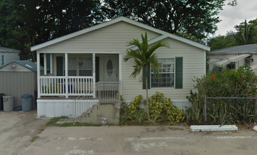 Bedroom In West Boca Raton - Mobile Home