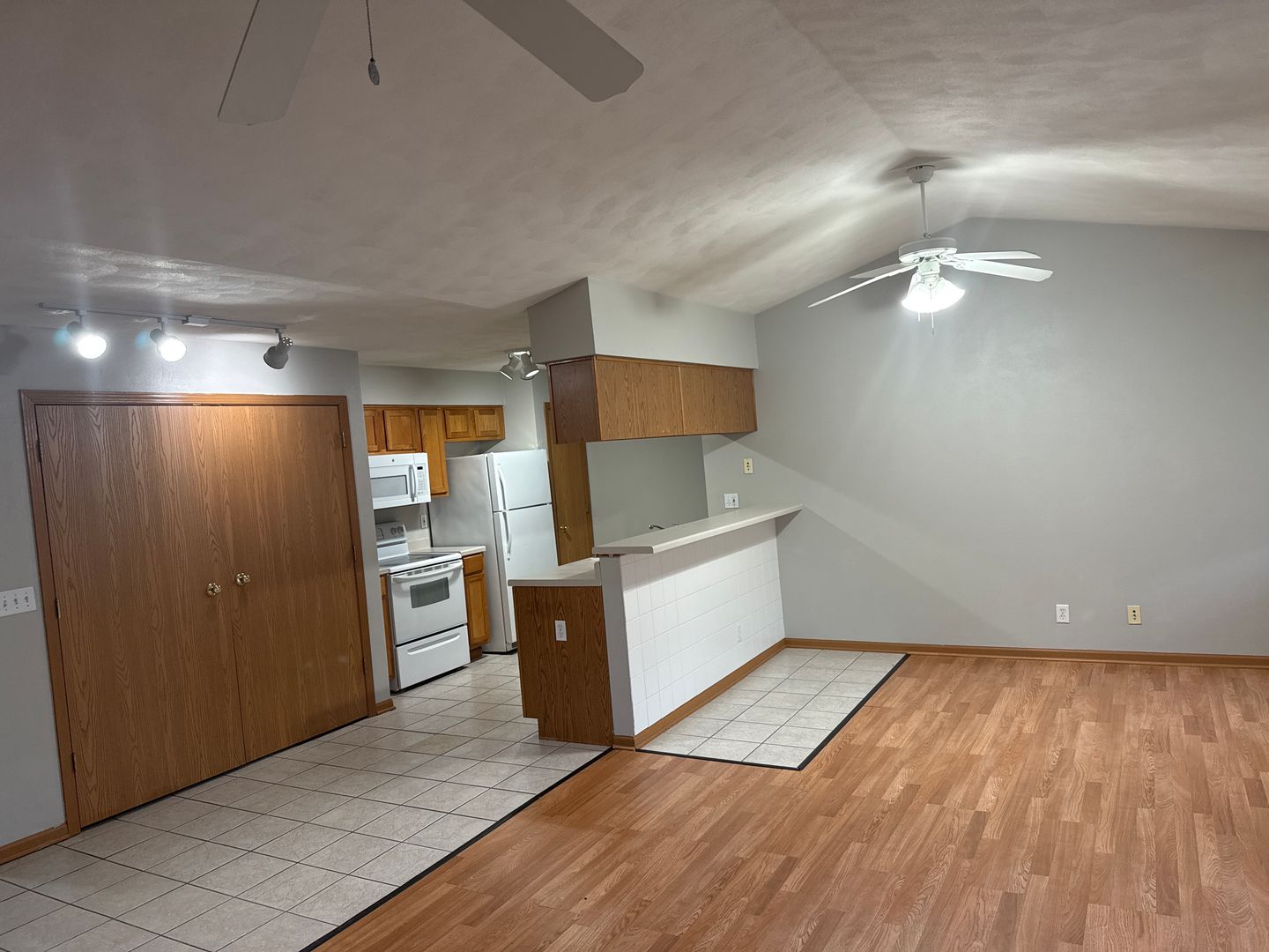 Machesney Park Apartment: Minns Dr