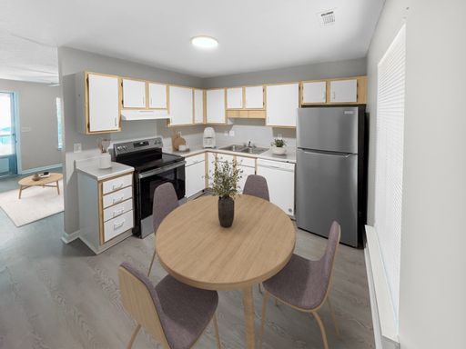 2 Bedrooms 1 Bathroom