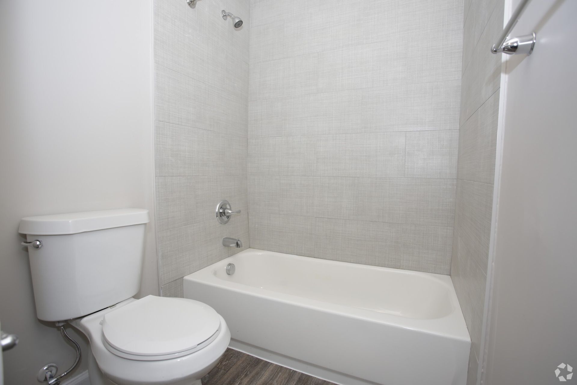 College Park Townhome: 1951 Southampton Rd