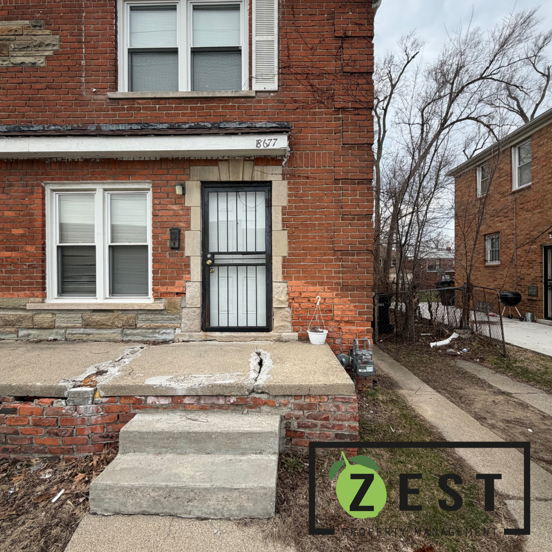 Detroit Apartment: 18675 Meyers Road