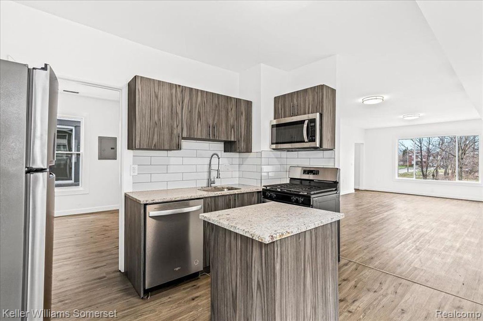 Detroit Apartment: Vermont Marquette Bldg