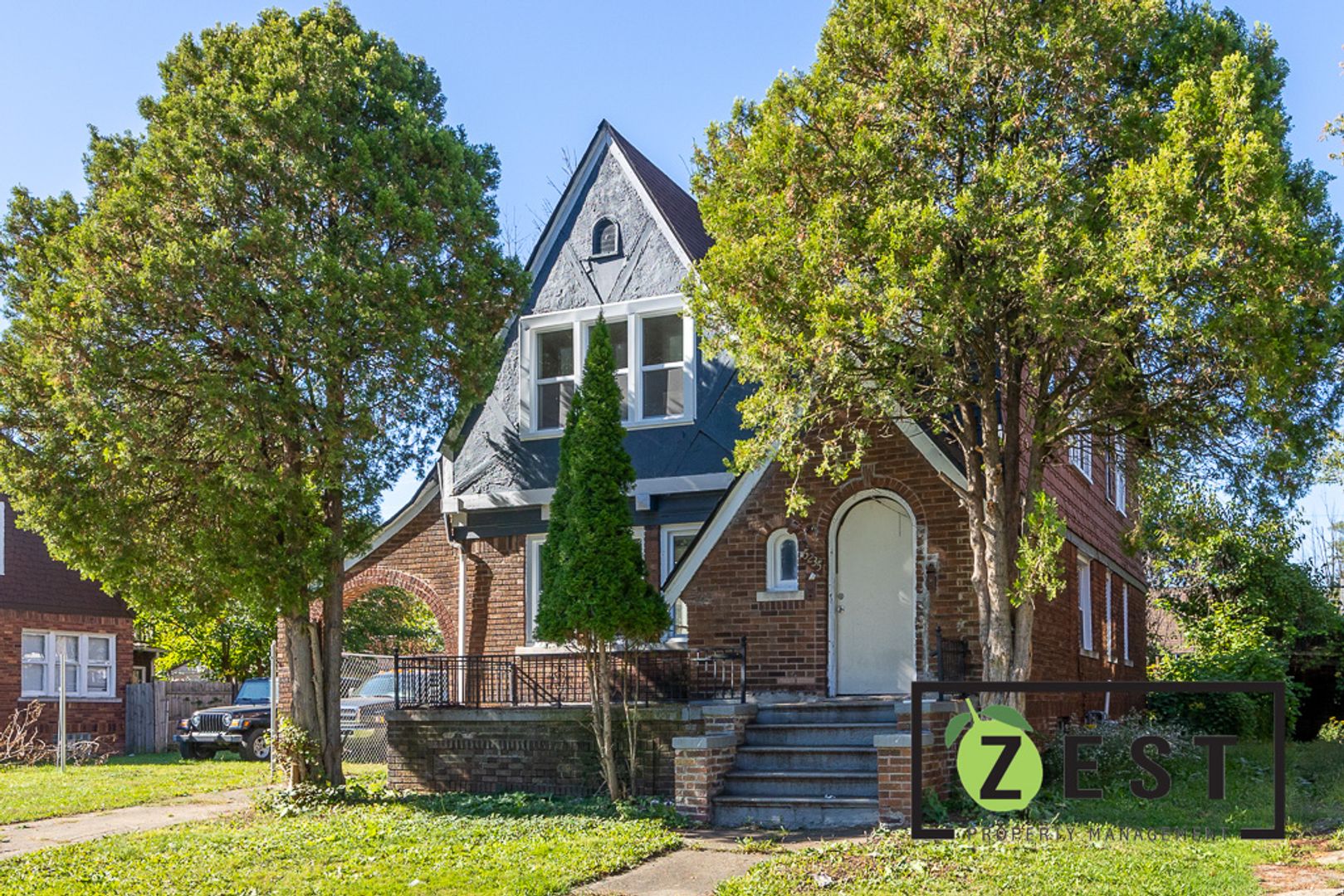 Detroit Apartment: 5235 Haverhill