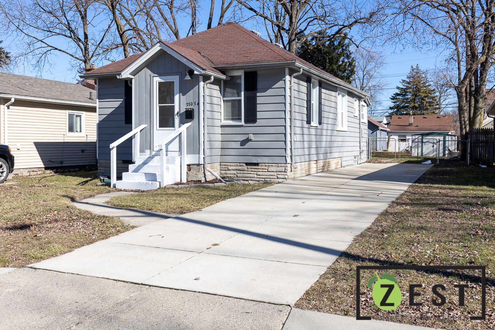 Madison Heights House: 27074 Brettonwoods St