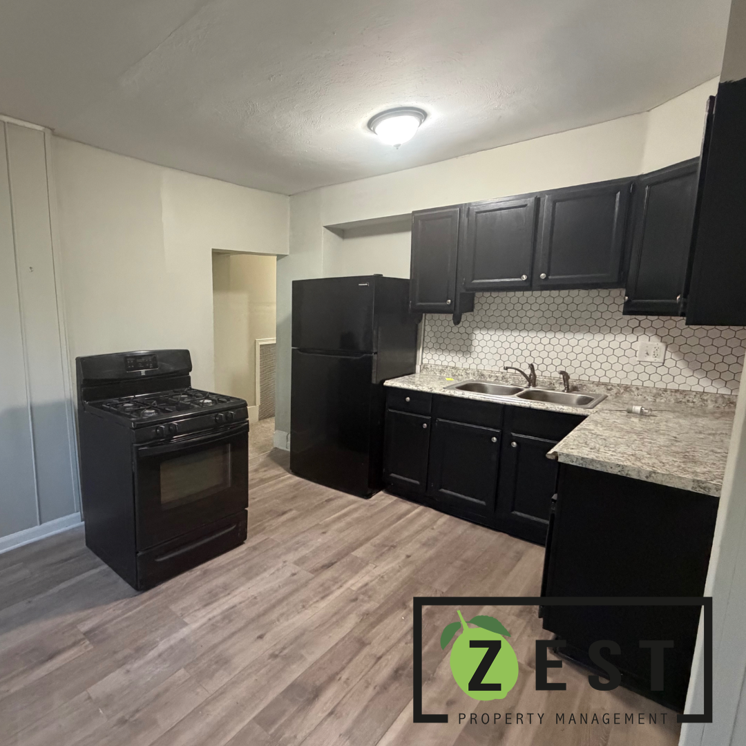 River Rouge Apartment: 17 W. James