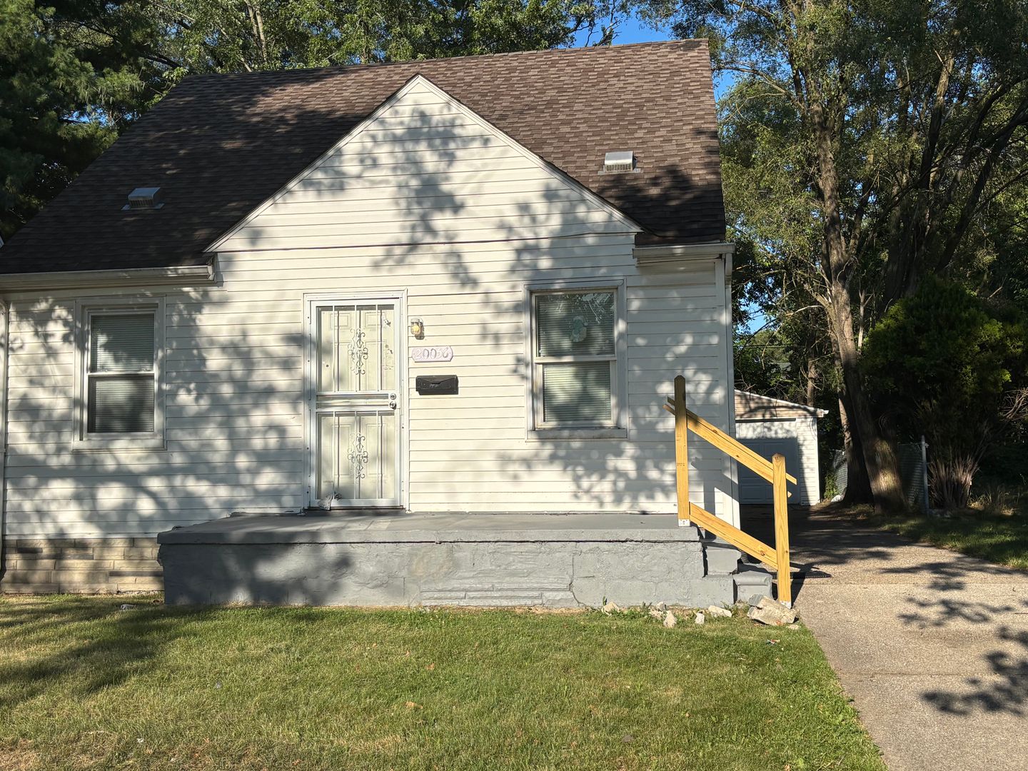 Detroit House: 20056 Barlow