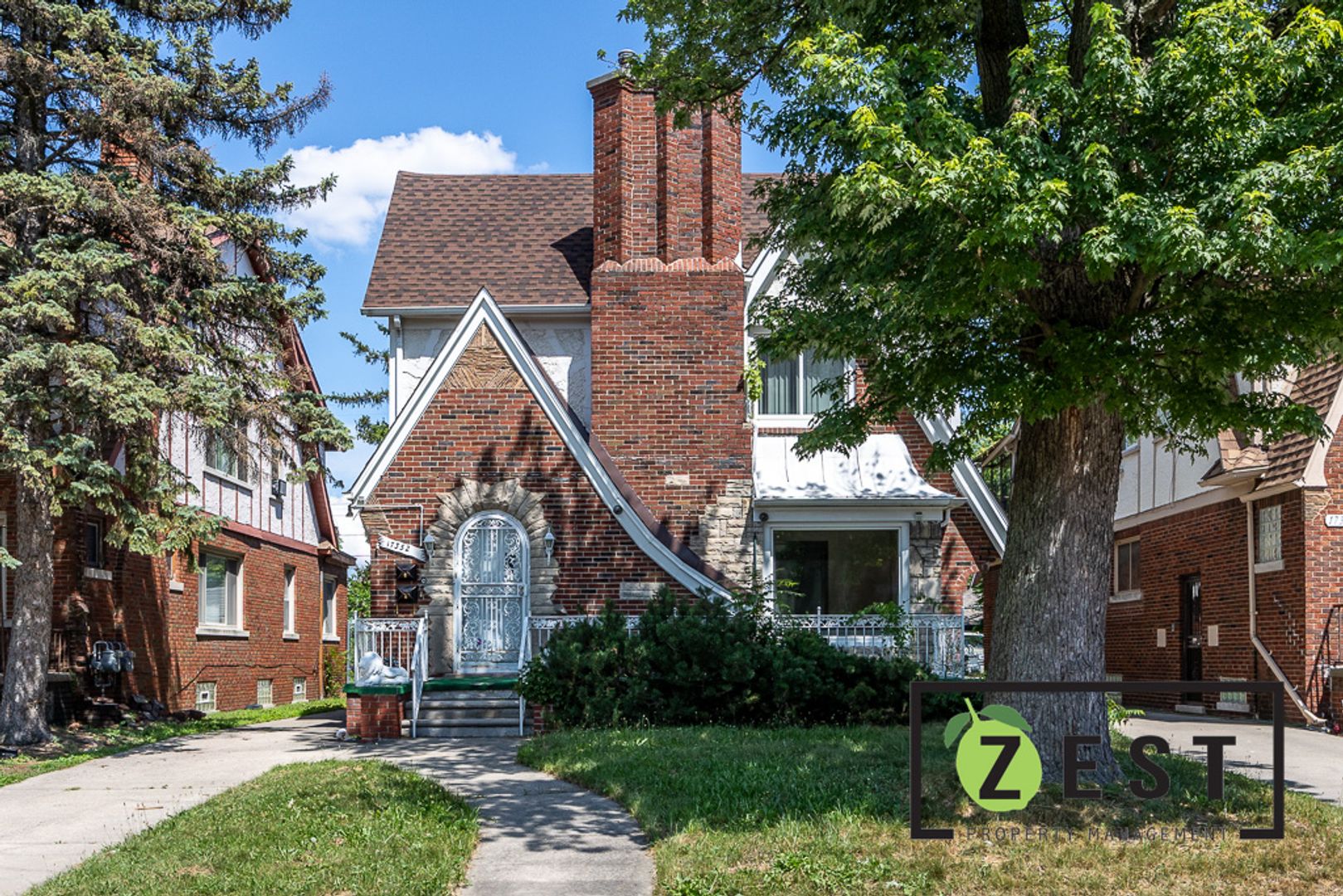 Detroit Apartment: 17352 Roselawn
