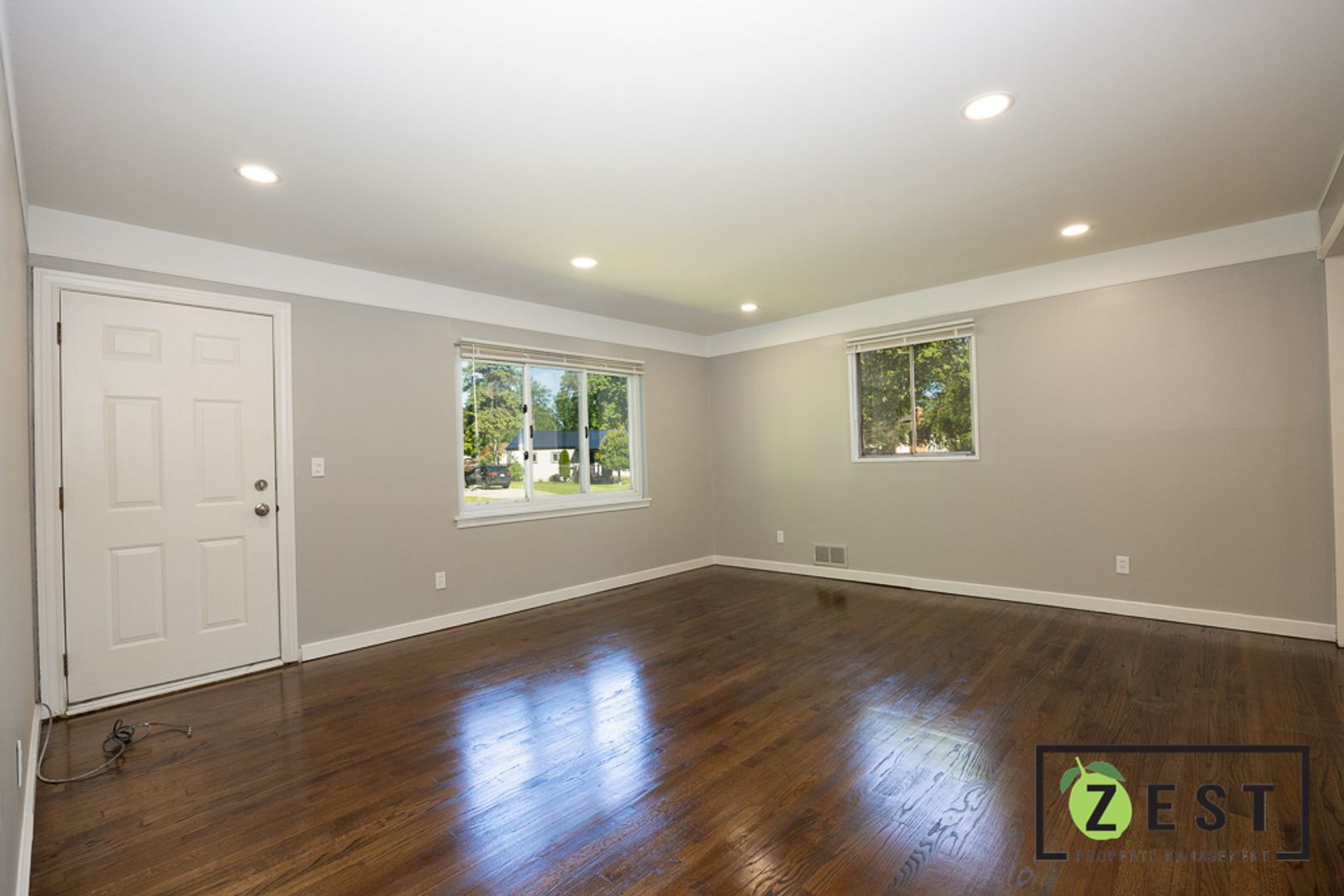 Warren House: 22566 Ira