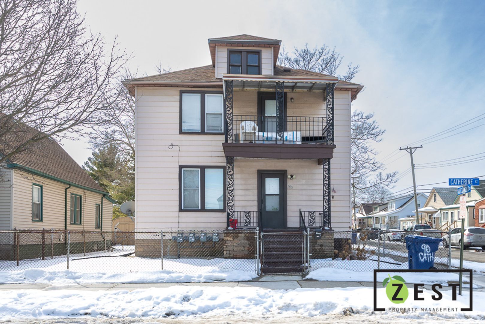 River Rouge Apartment: 90 Catherine St