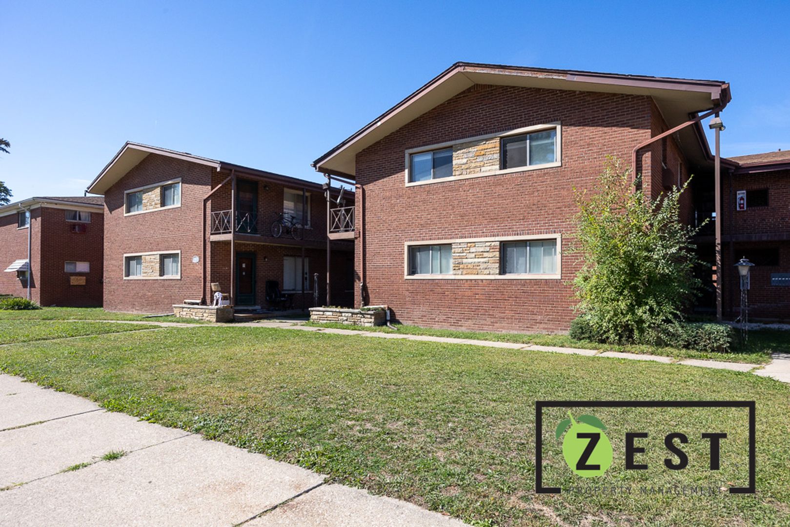 Detroit Apartment: 17161 Denver