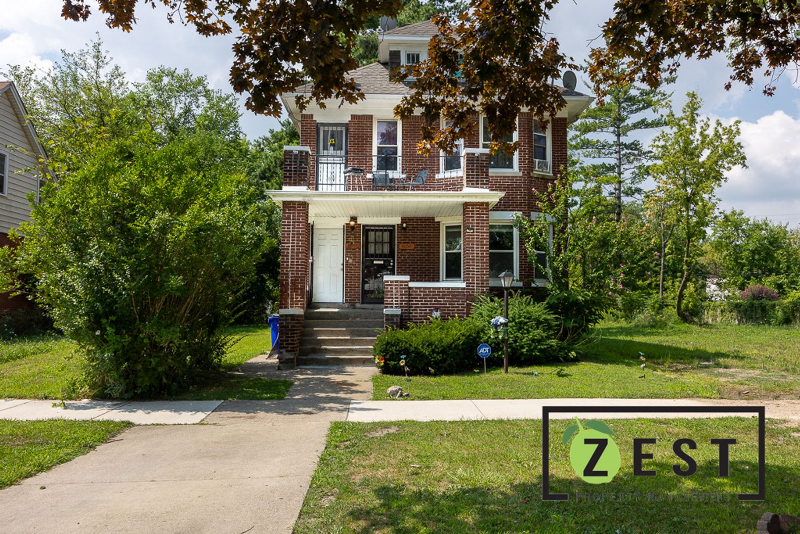 Detroit Apartment: 4055 Beniteau