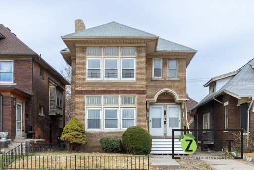 OPEN HOUSE- WEDNESDAY, SEPTEMBER 2nd from 545pm-615pm! Spacious 2 Bed Lower Flat – photo 1