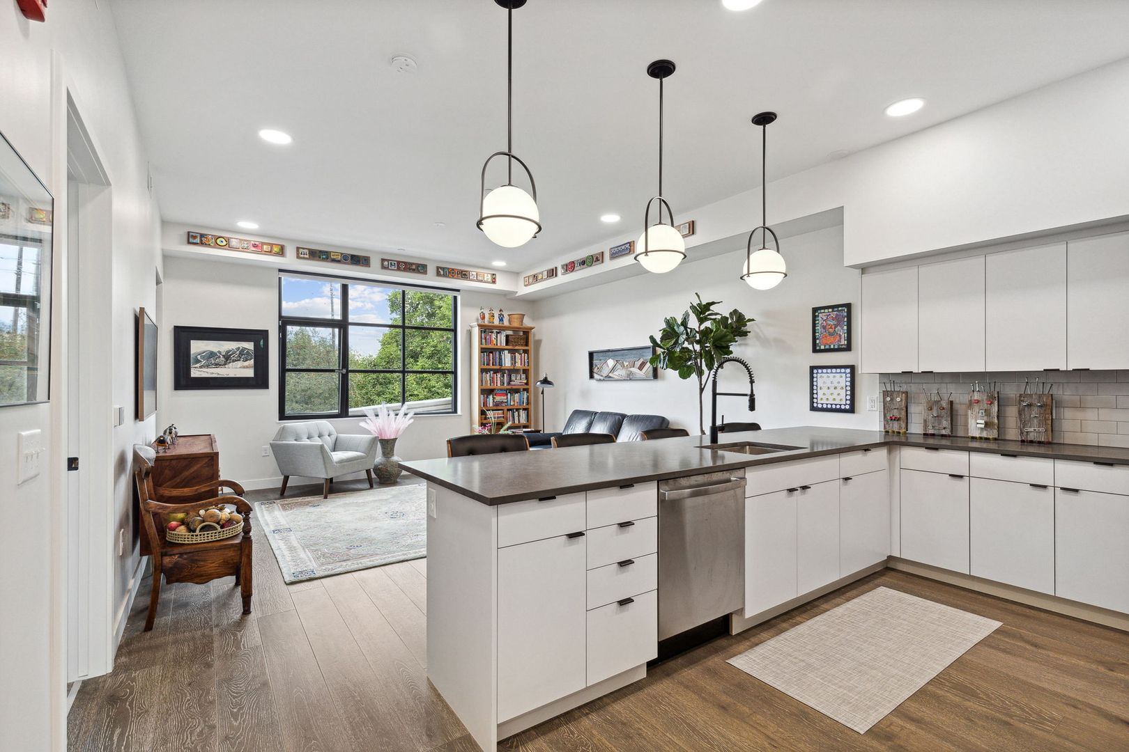 Missoula Condo: 265 S 4th St E