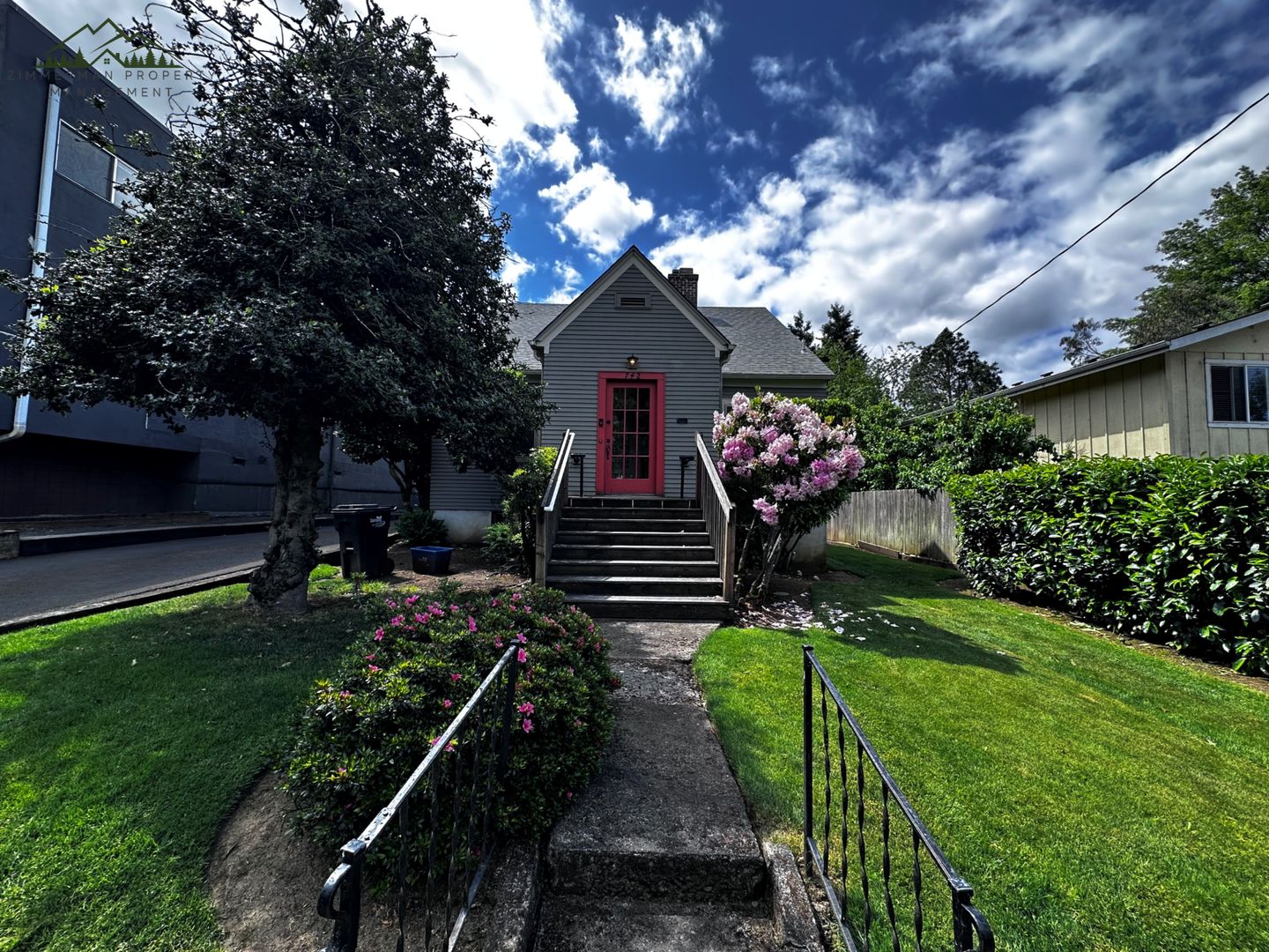 Eugene House: 742 E 18th Ave
