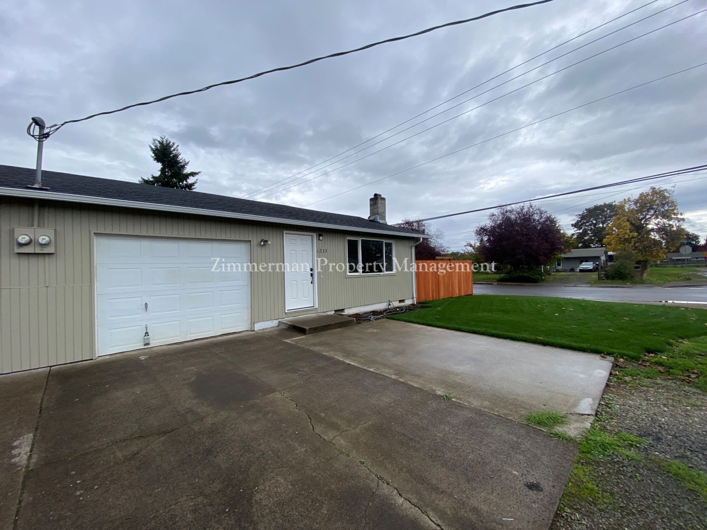 Eugene Apartment: Taft St