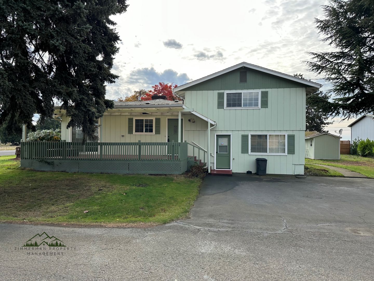 Eugene Apartment: 32513 & 32515 Coburg Bottom Loop Road