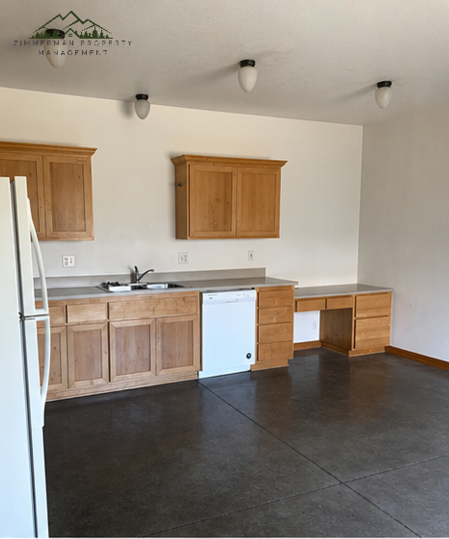 Eugene Townhome: 736 E 18th Ave.