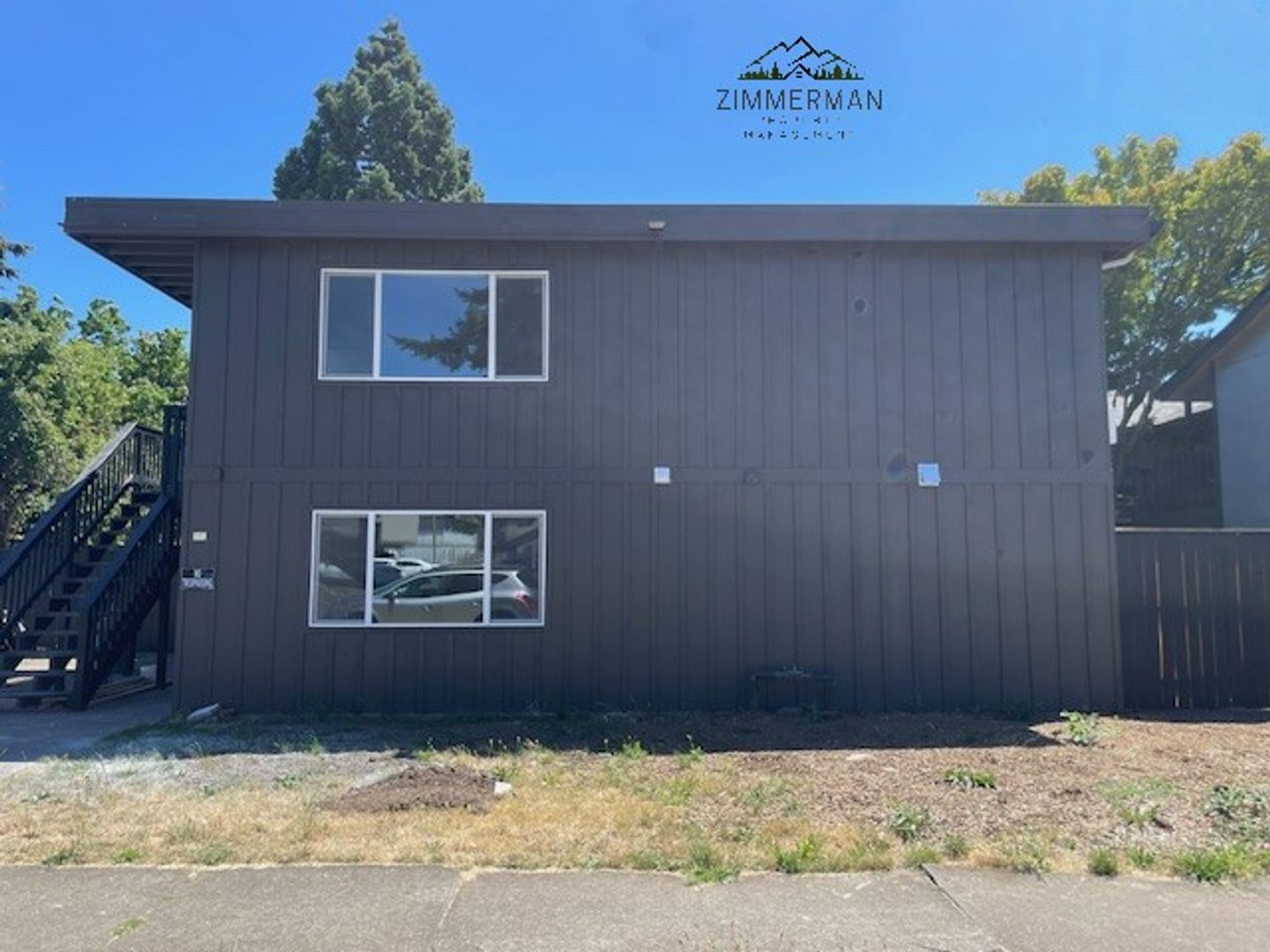 Springfield Apartment: 147 C Street