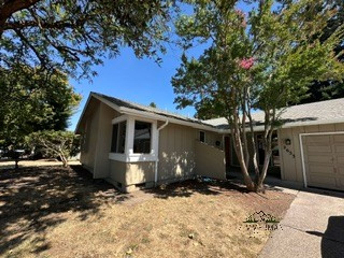 Eugene House: 2653 Erin Way