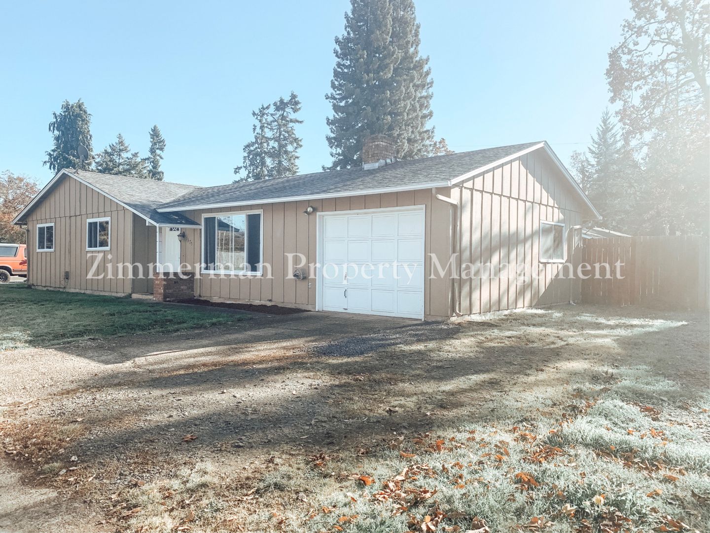 Cottage Grove House: 1375 Pennoyer Ave