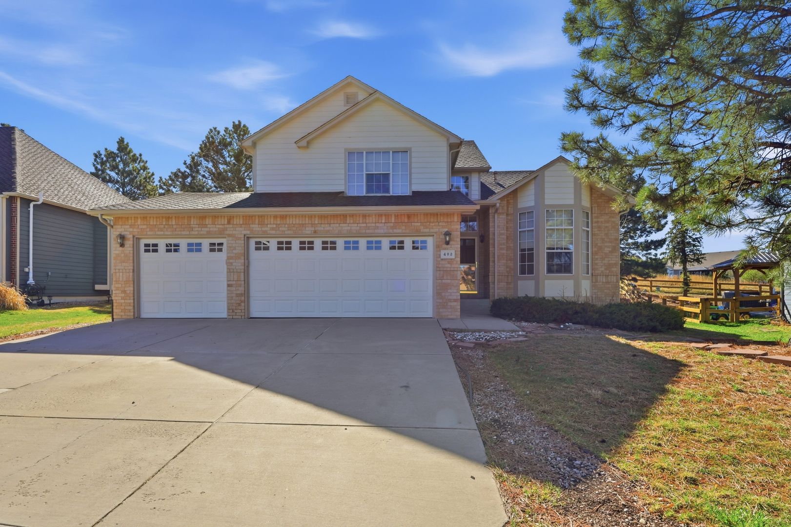 Castle Rock House: 498 W. Prestwick Way