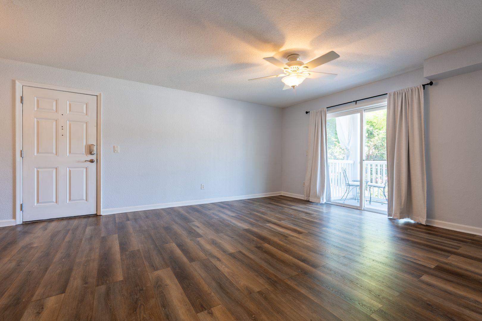 Virginia Beach House: 501 Ocean Trace Arch #104