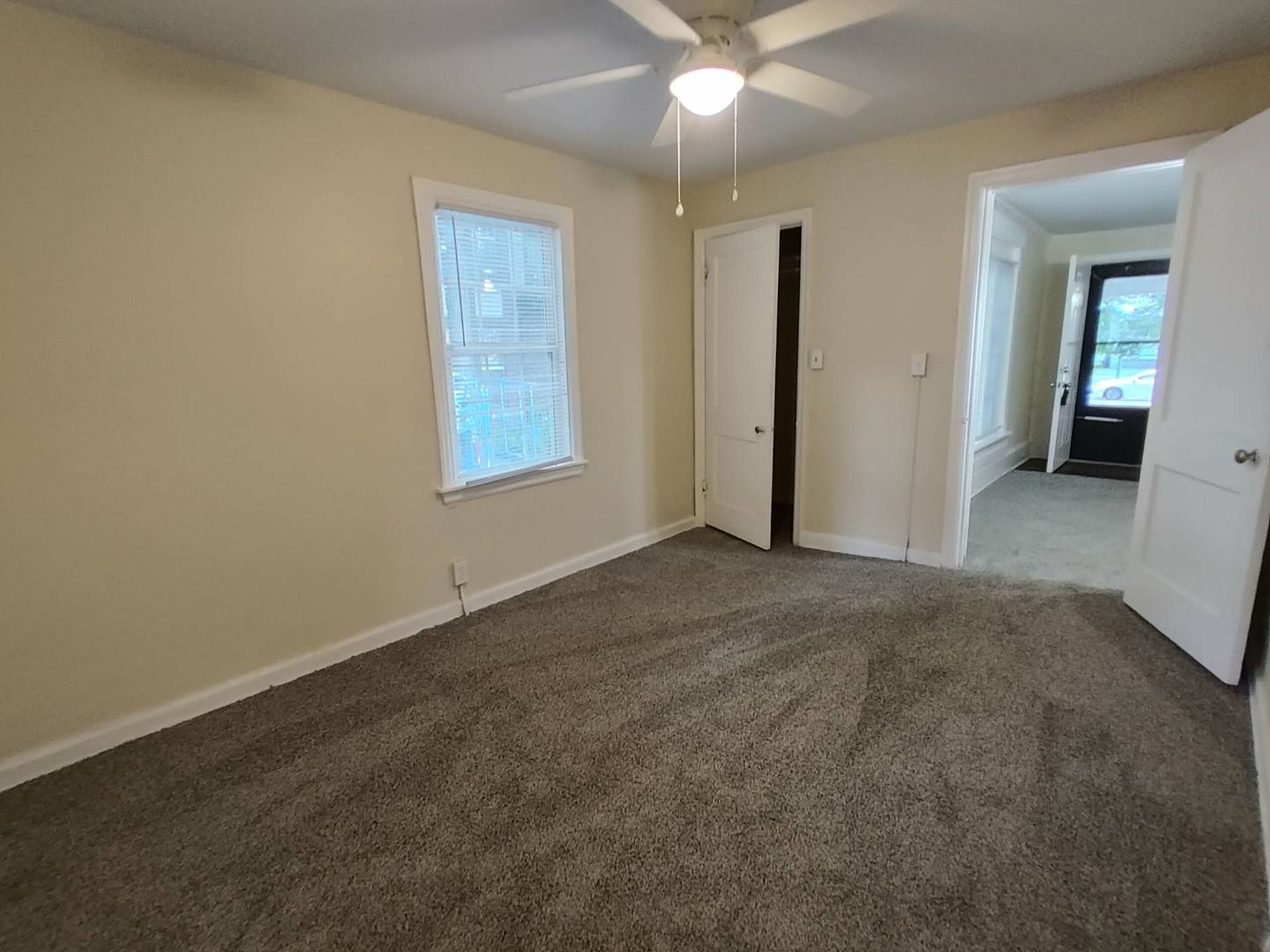 Champaign Apartment: 306  West Washington Street