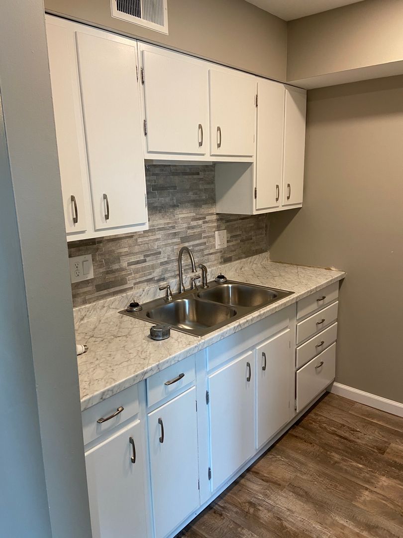 Danville Apartment: 904 Georgian Drive